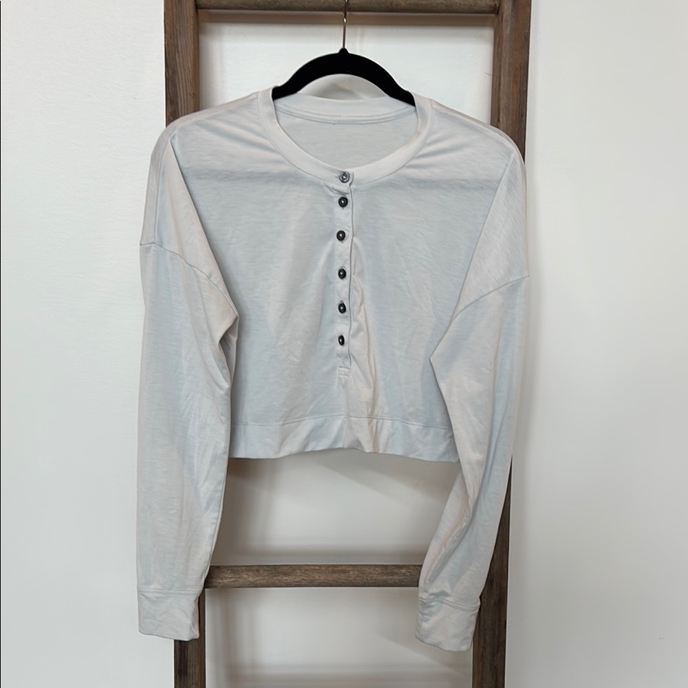 Vuori Avalon Henley Cropped Ling Sleeve Women's Top